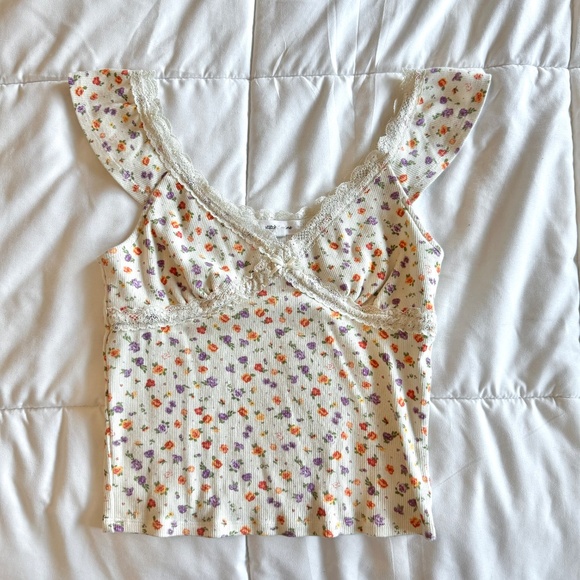 Stitch & Pine Cream Floral Lace V-neck Tank - Picture 3 of 6